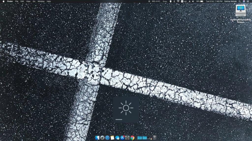 Cara mengontrol kecerahan untuk tampilan eksternal di macOS