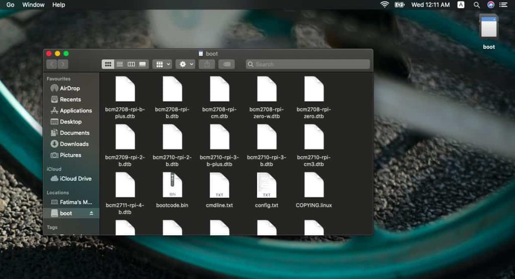 Cara membuka Finder secara otomatis pada pemasangan disk di macOS